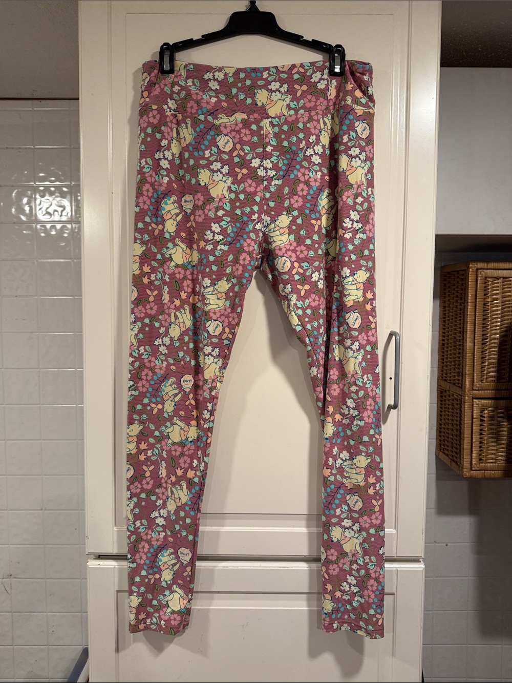 Lularoe Winnie the Pooh & Floral Printed Pink Leggings size tall & curvy 7:28
